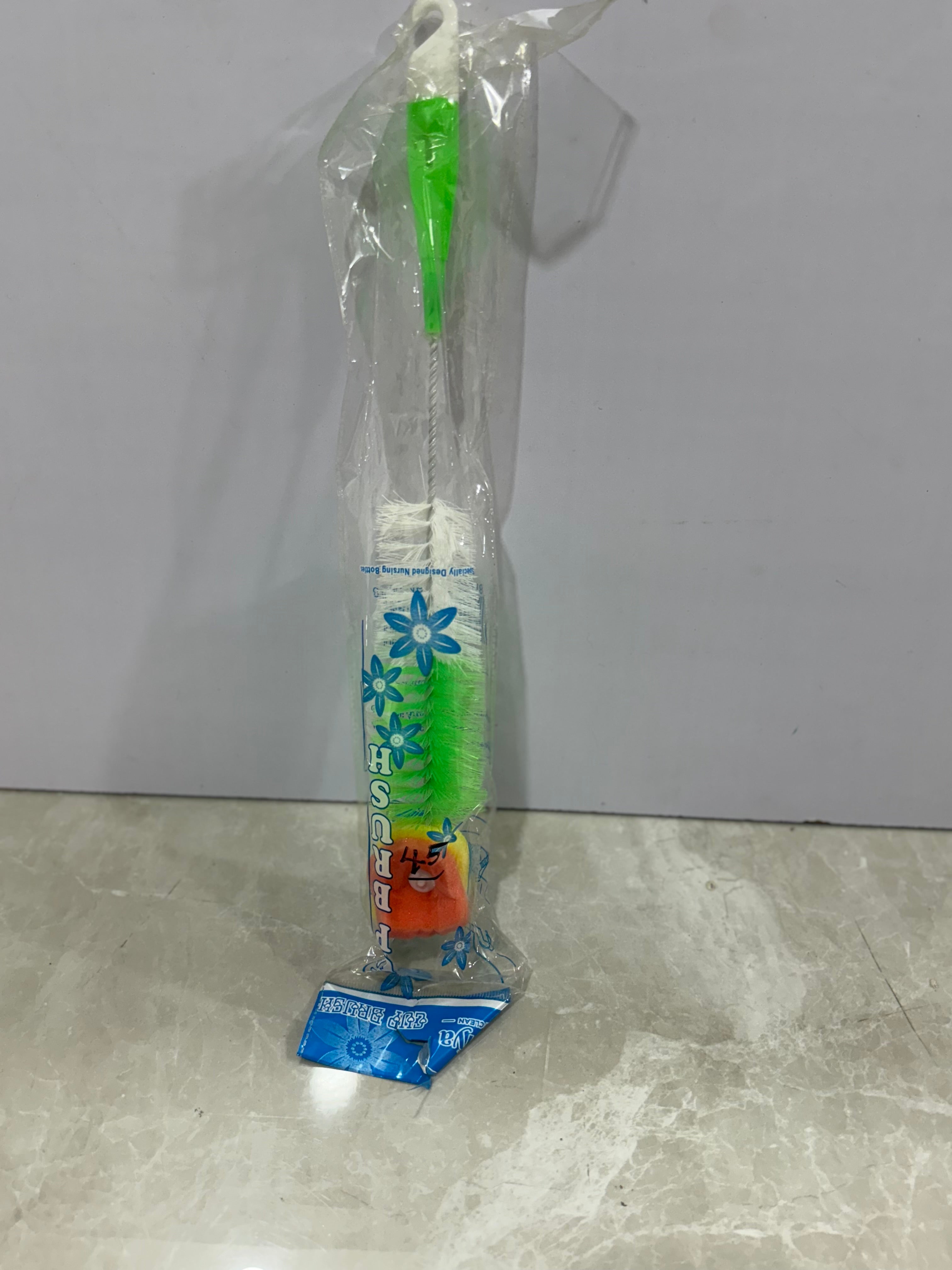 Bottle cleaning brush