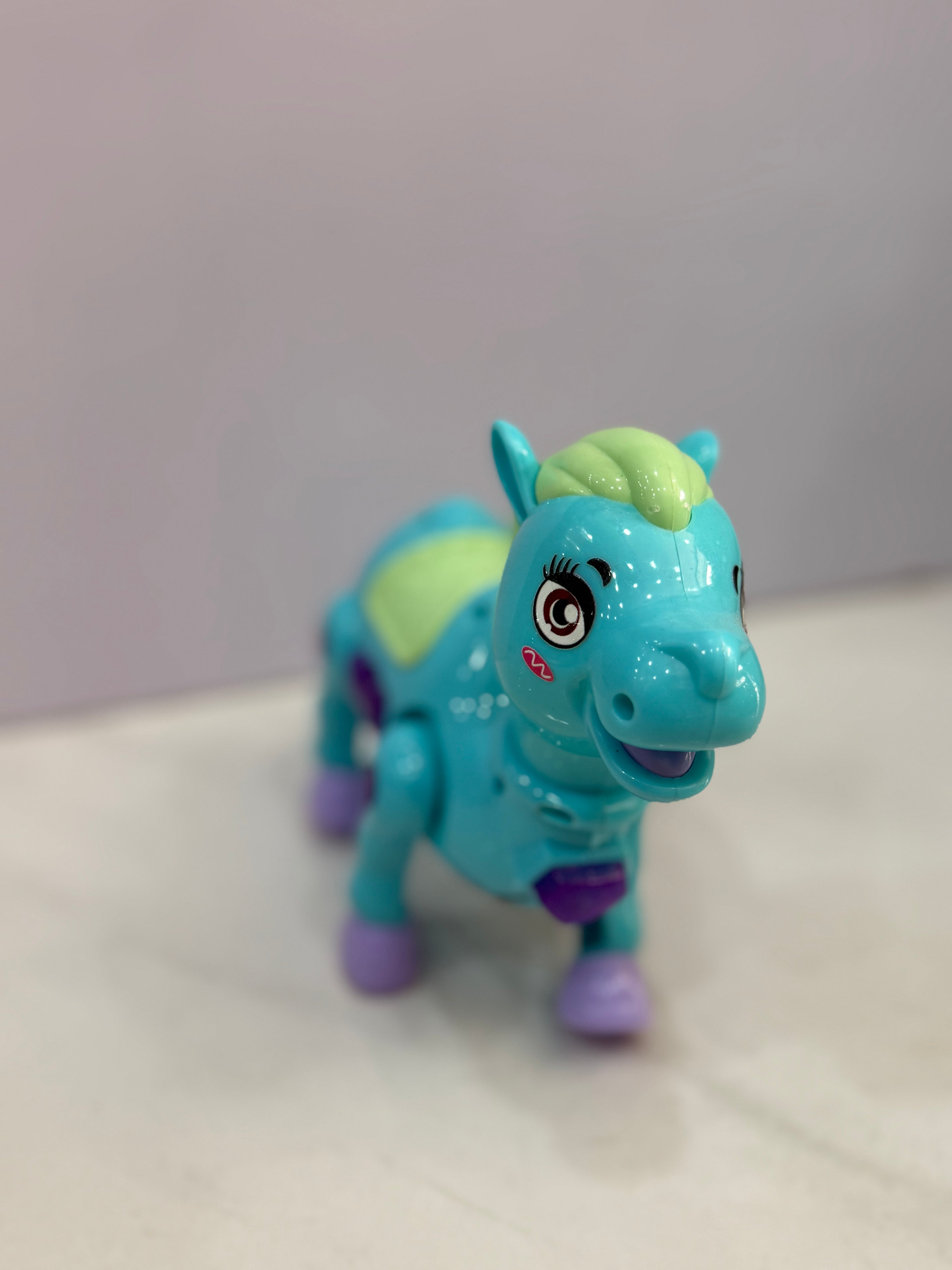 Toy horse Dancing + Lights
