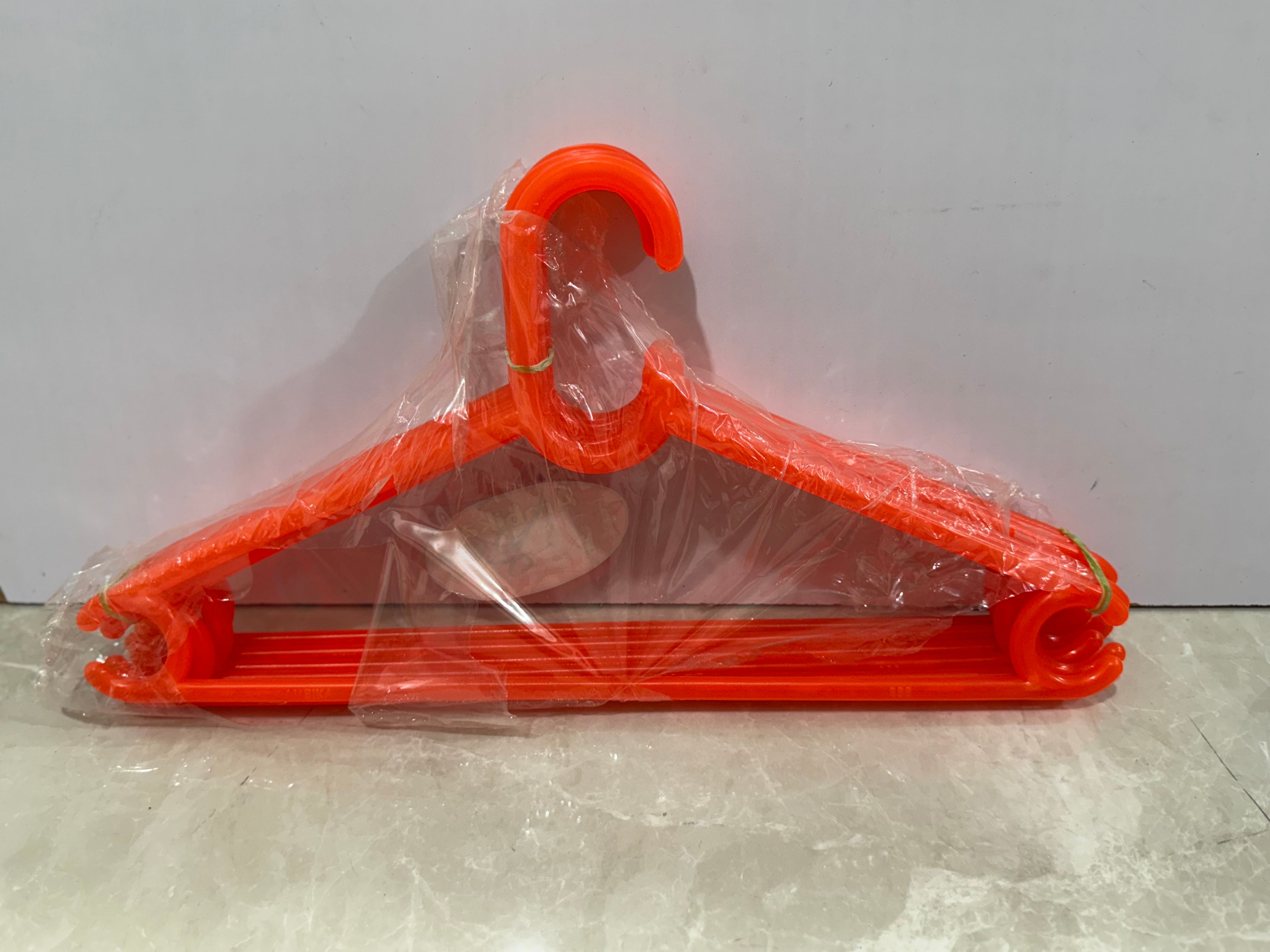 Cloth Hanger - 6 piece plastic